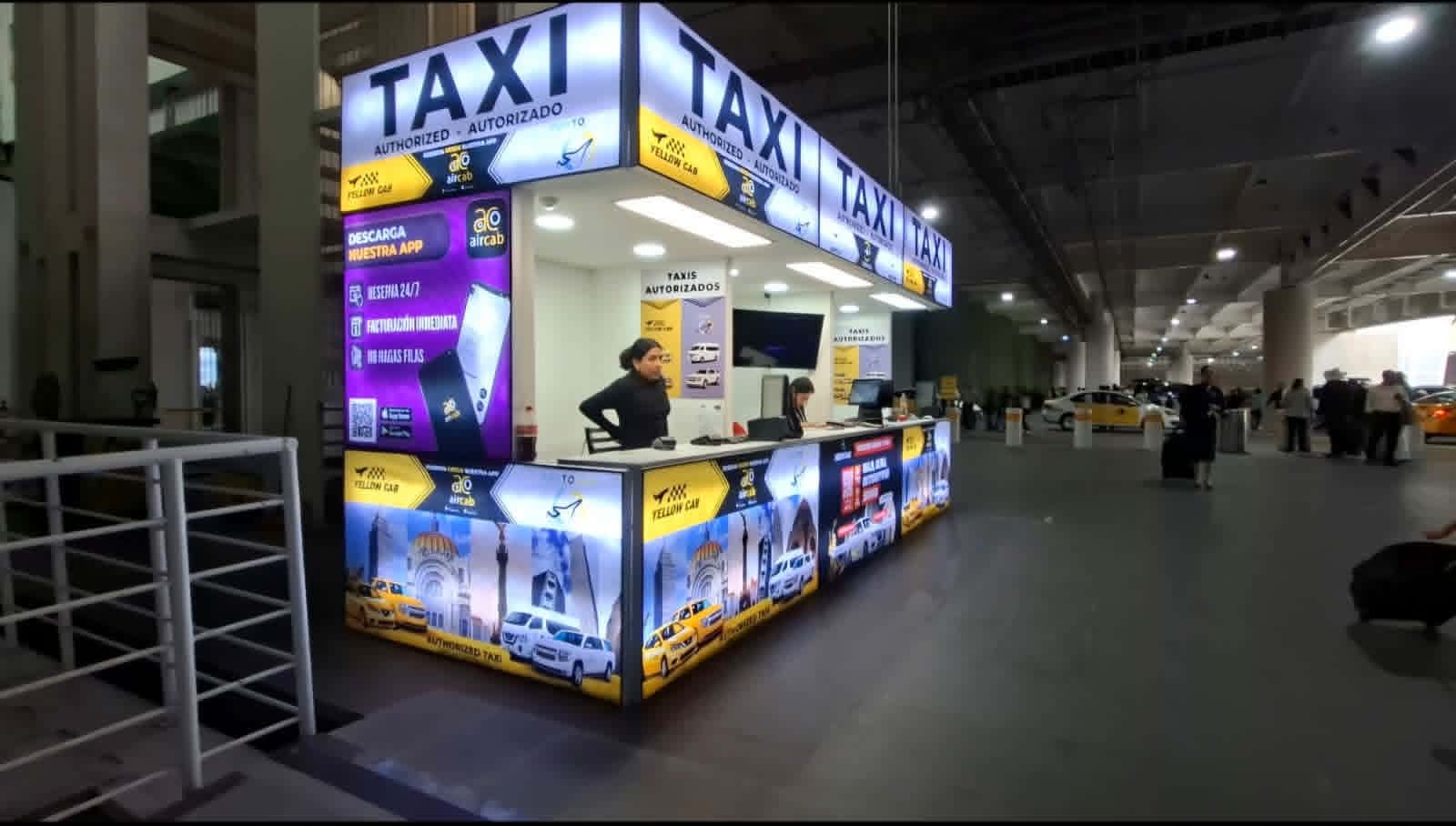 Casetas de venta en AICM generan inconformidad entre permisionarios de Taxis; empresaria denuncia afectaciones laborales y comerciales
